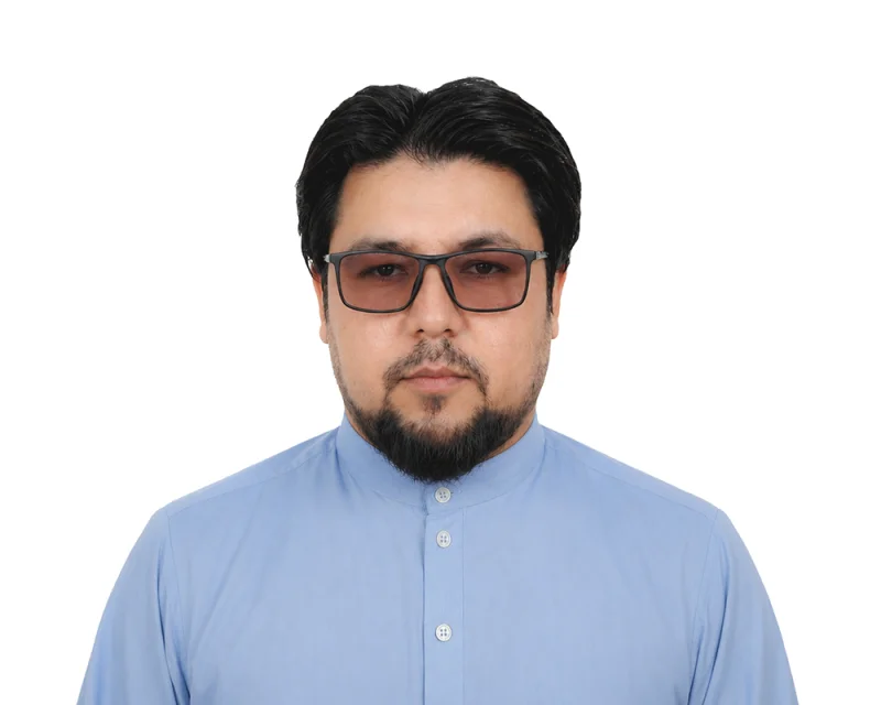 محمد جلیل پویا، لیسانس